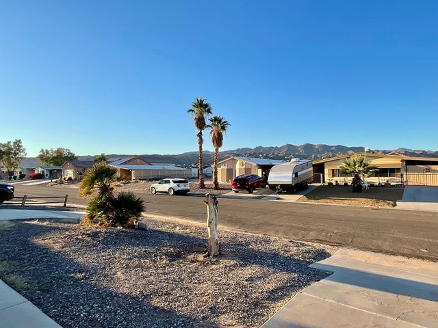 578 Roadrunner Drive, Bullhead City, AZ 86442