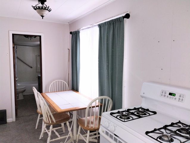 203.5 S Lincoln Road, Escanaba, MI 49829