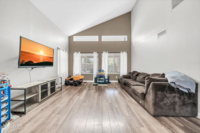 15385 W Cottonwood Circle, Surprise, AZ 85374