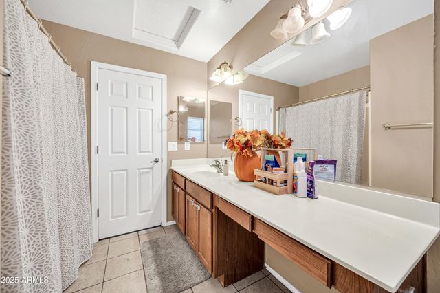 15385 W Cottonwood Circle, Surprise, AZ 85374