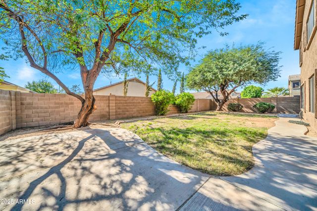 15385 W Cottonwood Circle, Surprise, AZ 85374