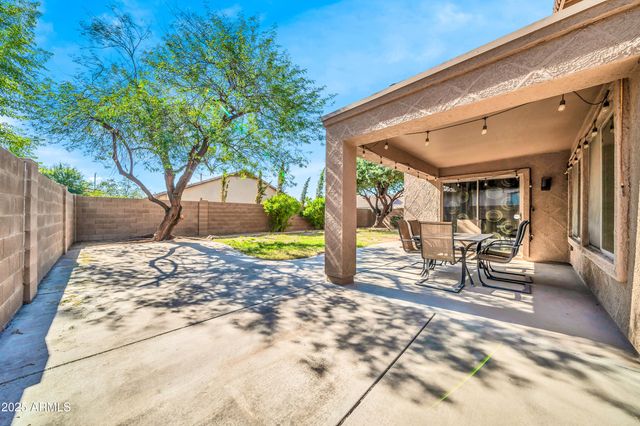 15385 W Cottonwood Circle, Surprise, AZ 85374