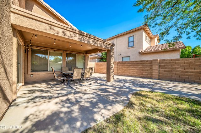 15385 W Cottonwood Circle, Surprise, AZ 85374