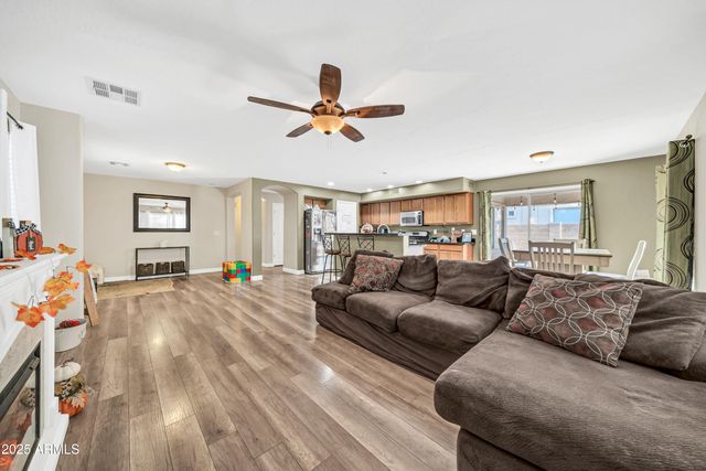 15385 W Cottonwood Circle, Surprise, AZ 85374