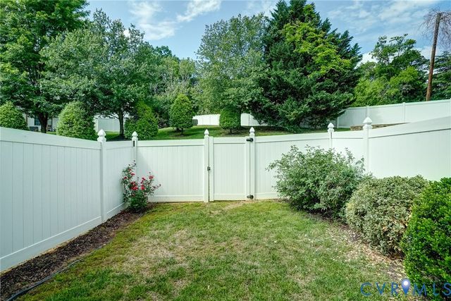 3012 Stratford Townes Dr, Richmond, VA 23225