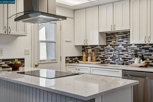1885 Olmo Way, Walnut Creek, CA 94598