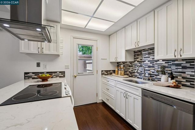 1885 Olmo Way, Walnut Creek, CA 94598