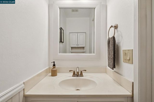 1885 Olmo Way, Walnut Creek, CA 94598