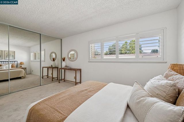 1885 Olmo Way, Walnut Creek, CA 94598