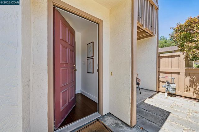 1885 Olmo Way, Walnut Creek, CA 94598