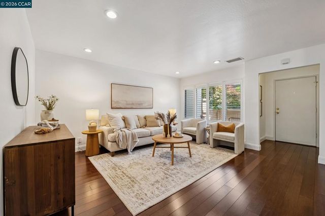 1885 Olmo Way, Walnut Creek, CA 94598