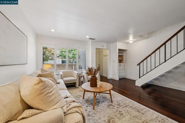 1885 Olmo Way, Walnut Creek, CA 94598