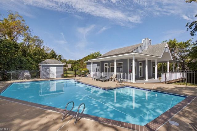 113 Windy Point DR, Suffolk, VA 23435