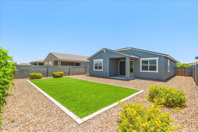 17302 W RUNNING DEER Trail, Surprise, AZ 85387