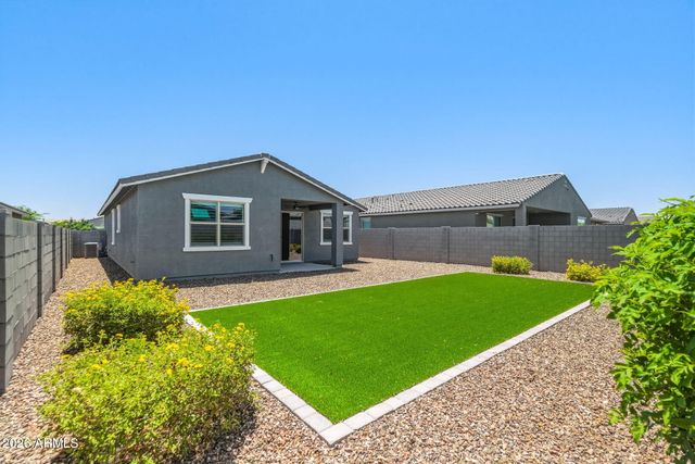 17302 W RUNNING DEER Trail, Surprise, AZ 85387