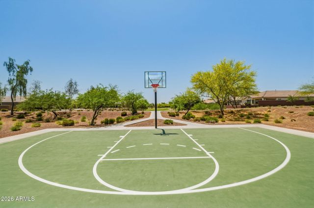 17302 W RUNNING DEER Trail, Surprise, AZ 85387