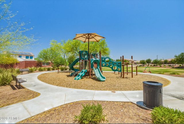 17302 W RUNNING DEER Trail, Surprise, AZ 85387
