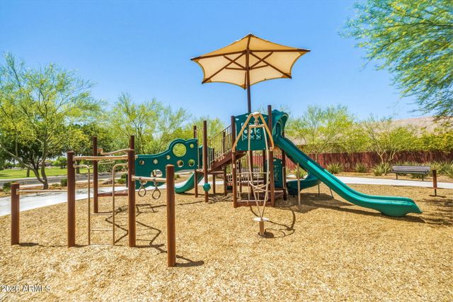 17302 W RUNNING DEER Trail, Surprise, AZ 85387