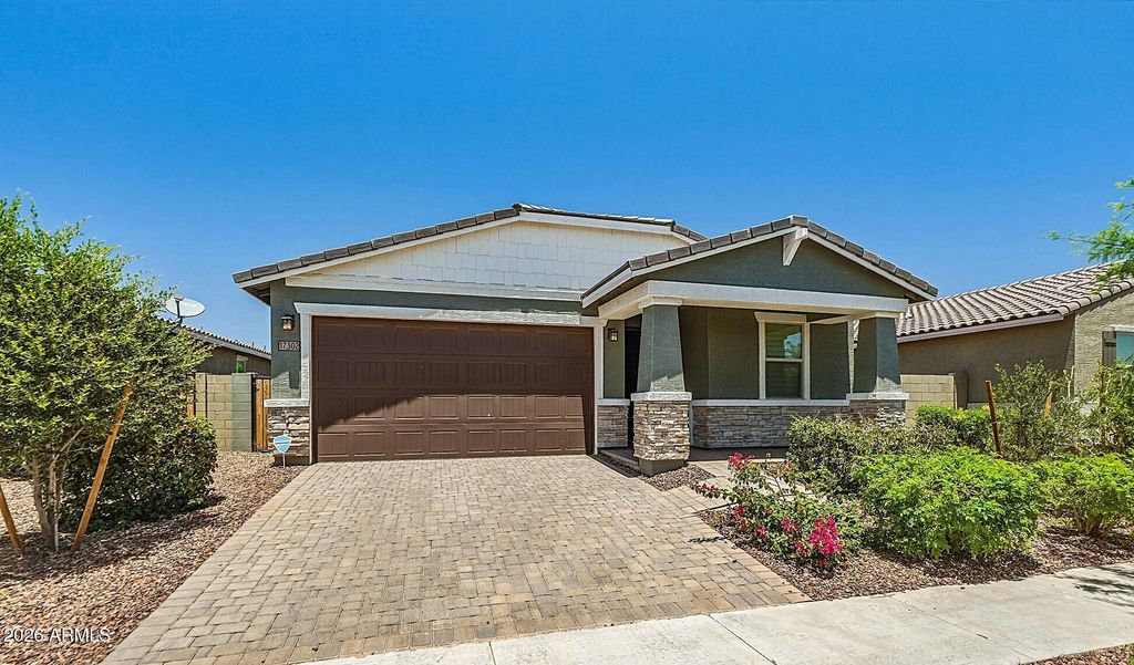 17302 W RUNNING DEER Trail, Surprise, AZ 85387
