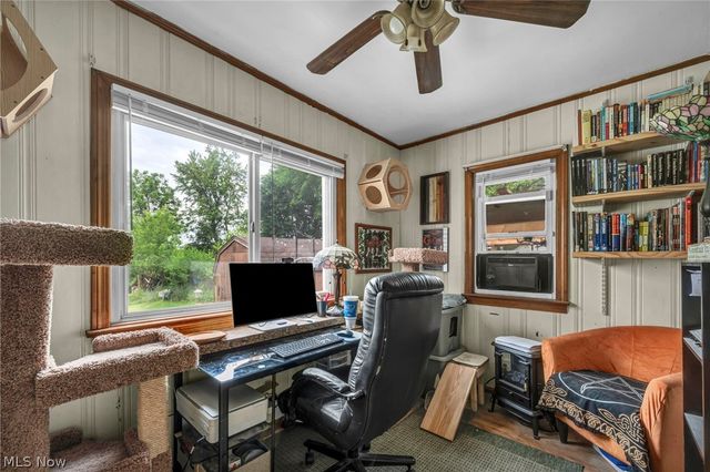 1915 4th Street NE, Canton, OH 44704