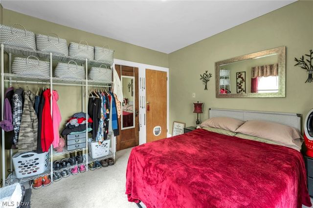 1915 4th Street NE, Canton, OH 44704