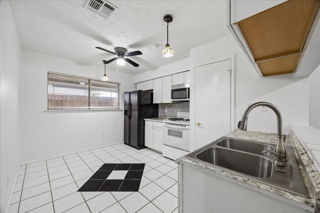 13510 Greenbriar Drive, Sugar Land, TX 77498