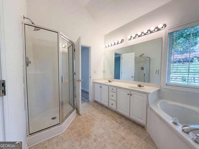 3912 McGuire Way NW, Kennesaw, GA 30144