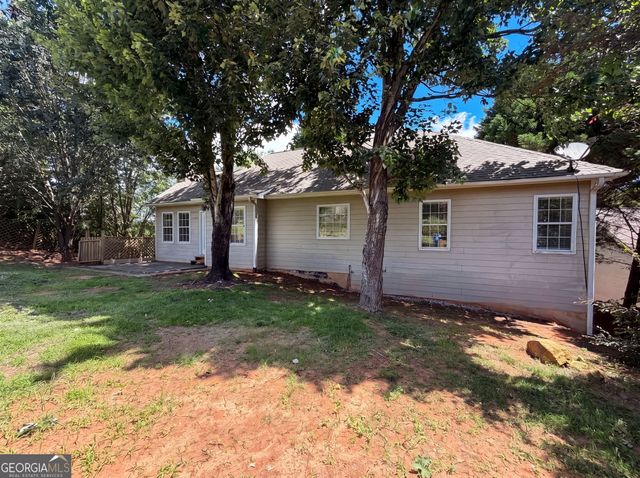 3912 McGuire Way NW, Kennesaw, GA 30144