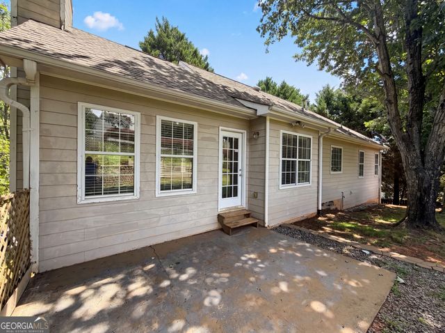 3912 McGuire Way NW, Kennesaw, GA 30144