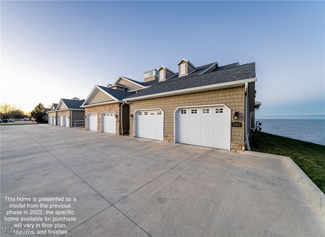 1203 Whispering Shores, Vermilion, OH 44089
