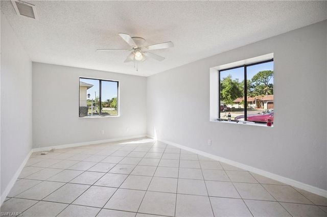 17413 Lee RD, Fort Myers, FL 33967