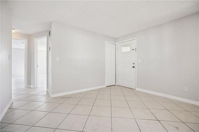 17413 Lee RD, Fort Myers, FL 33967