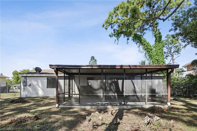 17413 Lee RD, Fort Myers, FL 33967