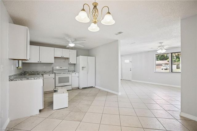 17413 Lee RD, Fort Myers, FL 33967