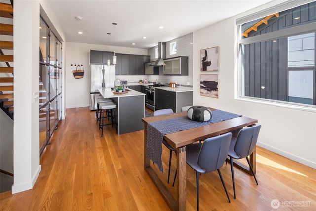 1919 A 9th Avenue W, Seattle, WA 98119
