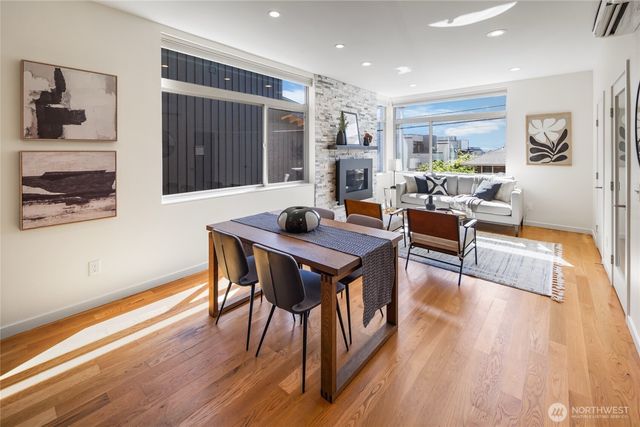 1919 A 9th Avenue W, Seattle, WA 98119