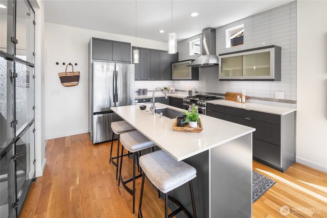 1919 A 9th Avenue W, Seattle, WA 98119