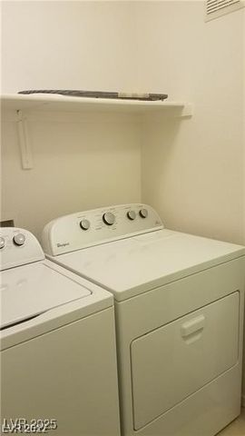 9470 Peace Way 206, Las Vegas, NV 89147