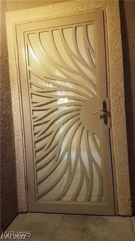 9470 Peace Way 206, Las Vegas, NV 89147