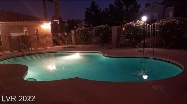 9470 Peace Way 206, Las Vegas, NV 89147