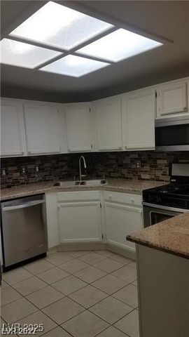 9470 Peace Way 206, Las Vegas, NV 89147