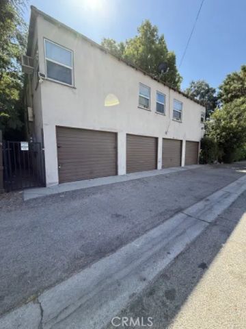 10945 Hesby, North Hollywood, CA 91601