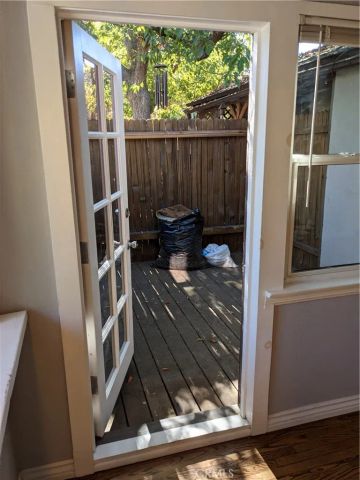 10945 Hesby, North Hollywood, CA 91601