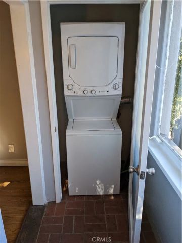 10945 Hesby, North Hollywood, CA 91601