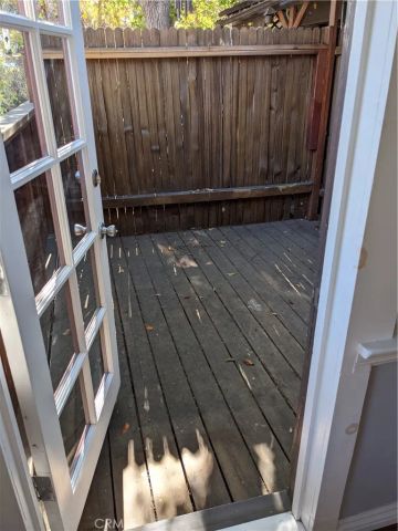 10945 Hesby, North Hollywood, CA 91601