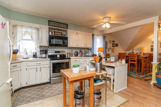 1930 Acushnet Ave, New Bedford, MA 02745