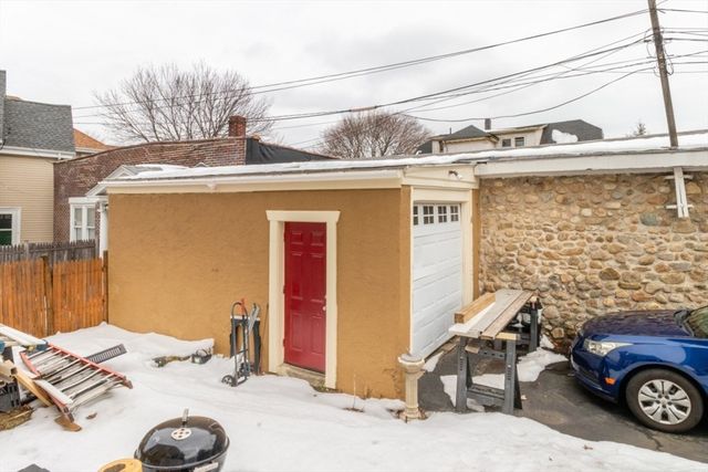 1930 Acushnet Ave, New Bedford, MA 02745