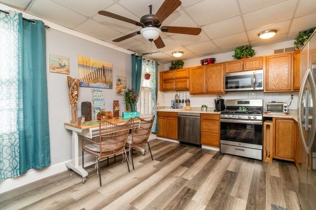 1930 Acushnet Ave, New Bedford, MA 02745