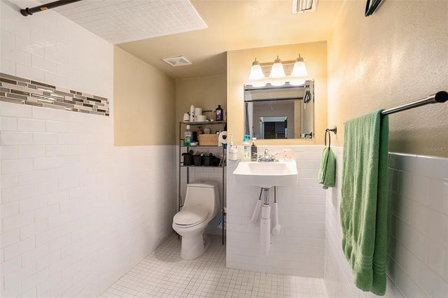 702 REGENT CIRCLE S, Brandon, FL 33511
