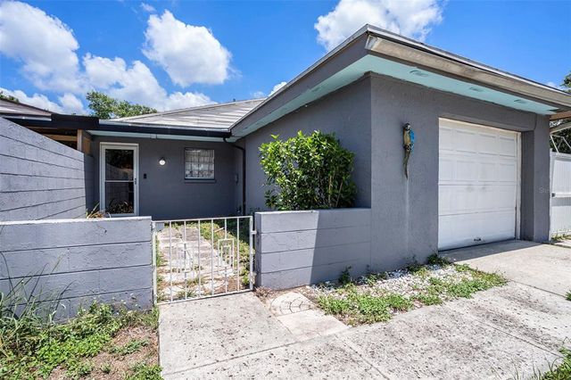 702 REGENT CIRCLE S, Brandon, FL 33511